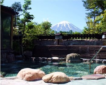 日本5级地震后富士山温泉水颜色变化引发恐慌