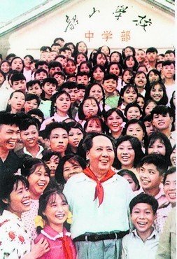 昨日,湖南省韶山管理局向市民发出邀请,11月中旬将在韶山毛泽东广场前