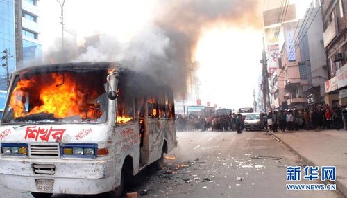 组图:孟加拉国首都达卡发生爆炸致1人死亡