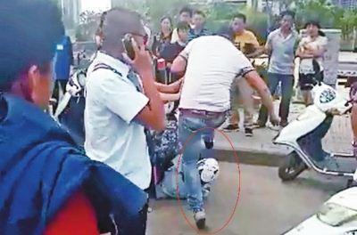 С��ռ����Ӫ Ů�ǹ�ִ����ͻ����ͷŹ��