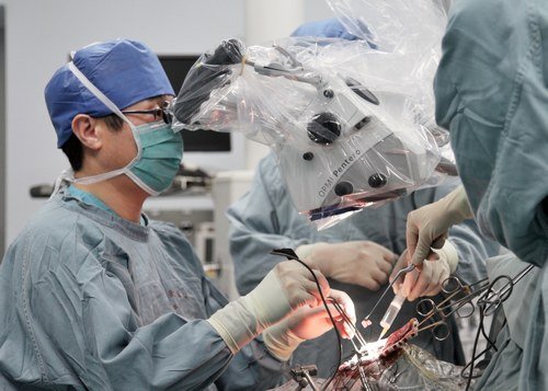 巨大脑垂体瘤患者在北京博爱获救治