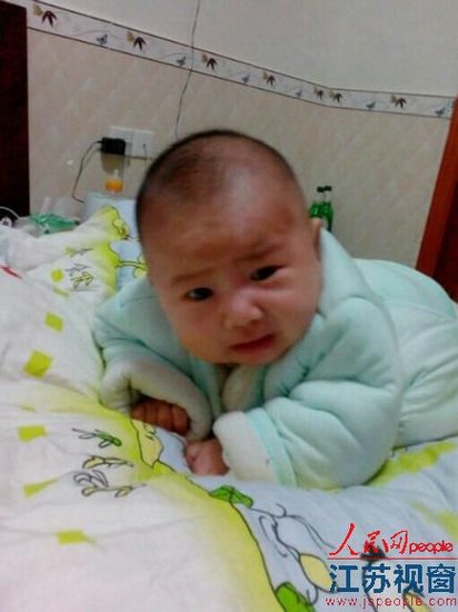 男婴生前照片