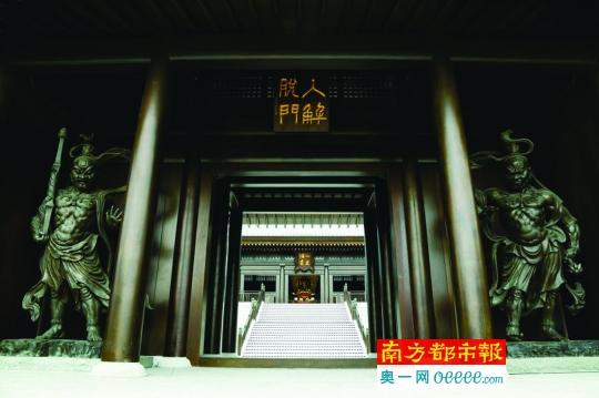 李嘉诚15亿捐建寺庙曝光 内设防弹安全房(图)