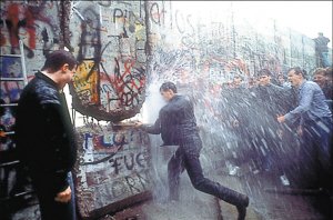 调查显示半数德国人认为东西德尚未彻底统一_新闻_腾讯网