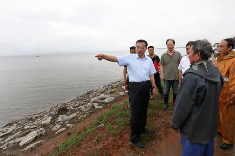 30小时转战3省察看防汛:10图回放总理汛区瞬间