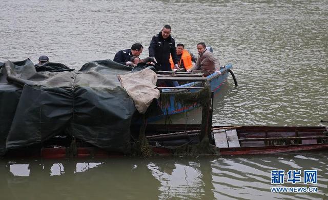 湖南一家18口借船出游发生事故 8人遇难1人失踪