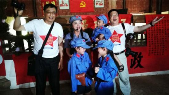 百名摄影师聚焦新长征暨重走长征路全媒体采