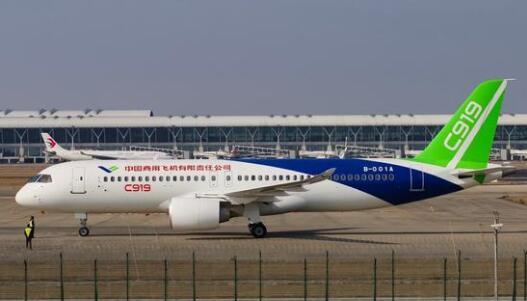 国产大飞机C919完成自主滑行试验 预计本月首飞