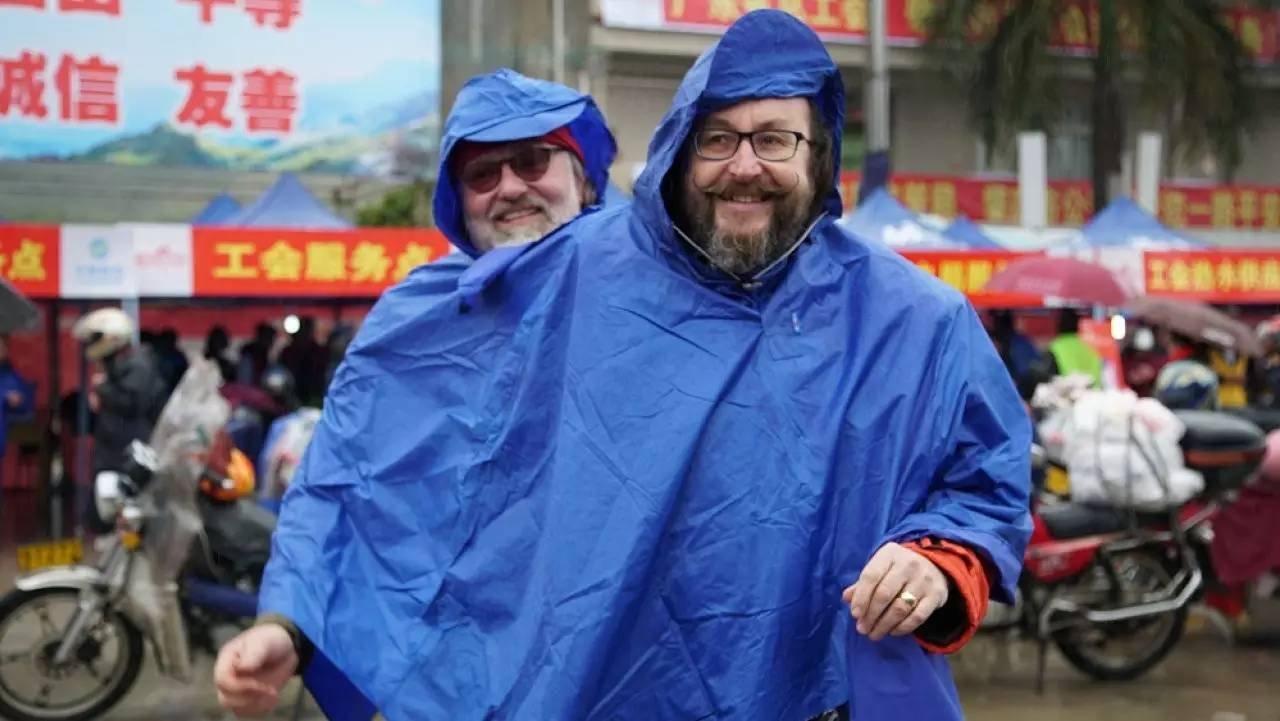 主持人Simon与David 主持人Simon与David