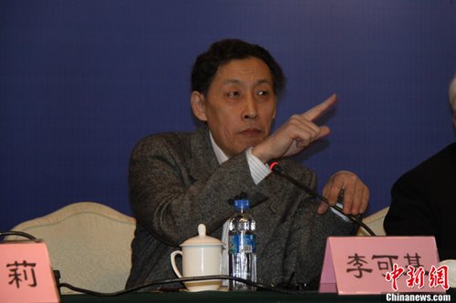 贵州茅台就塑化剂事件召开媒体见面会