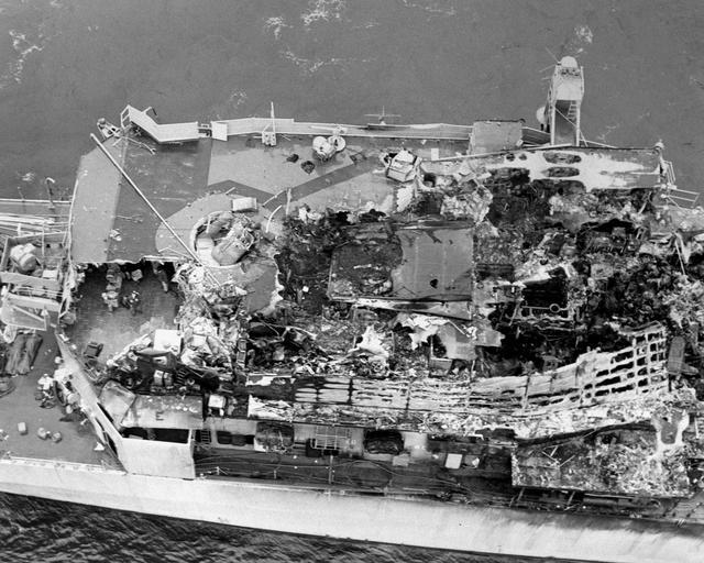 九千吨VS八万吨：美国海军最严重一次相撞事故