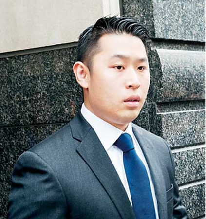 美国华裔警察被控开枪打死非裔 将上庭自辩(图)