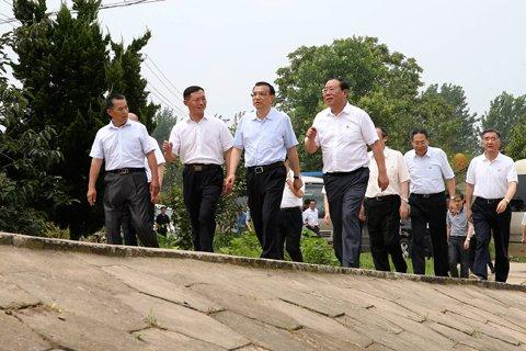 30小时转战3省察看防汛:10图回放总理汛区瞬间