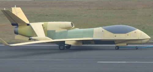 新翔龙无人机不逊于全球鹰_新闻_腾讯网