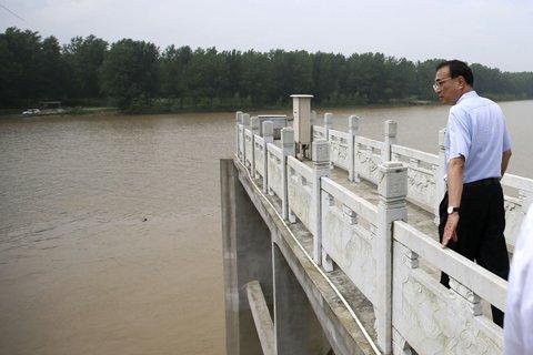 30小时转战3省察看防汛:10图回放总理汛区瞬间