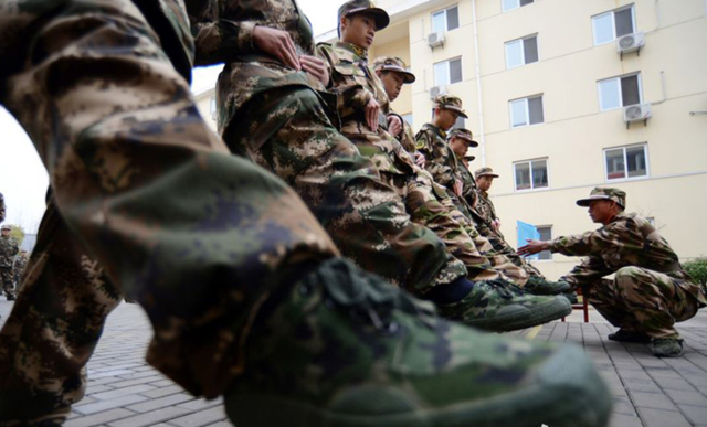 英媒:中国军方发起对抗臭脚革命 解放鞋将退役 - tstv.cn