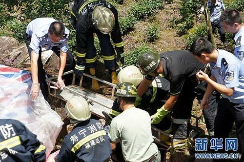 福建寿宁发生重大车祸致14人遇难2人重伤(图)