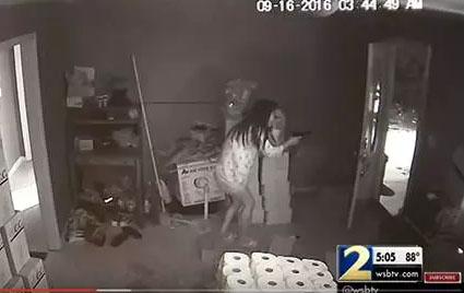 3��Ů���Ͽγٵ���������ܣ��󺰡�����Ǯ�������Ѱɺ��ң�