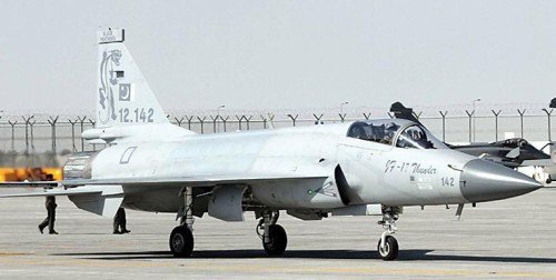 巴基斯坦将军谈枭龙战机发动机 称太给力了