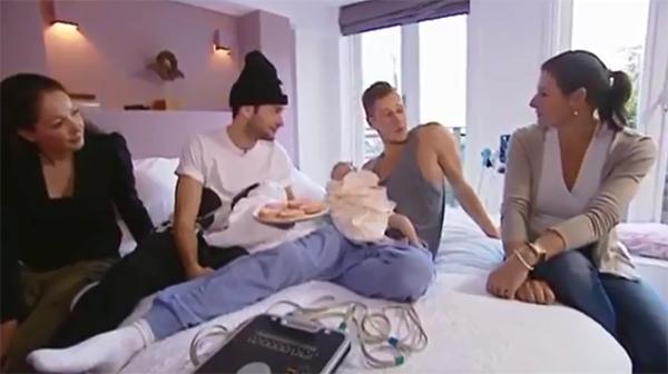 国外老爸体验生孩子有多痛