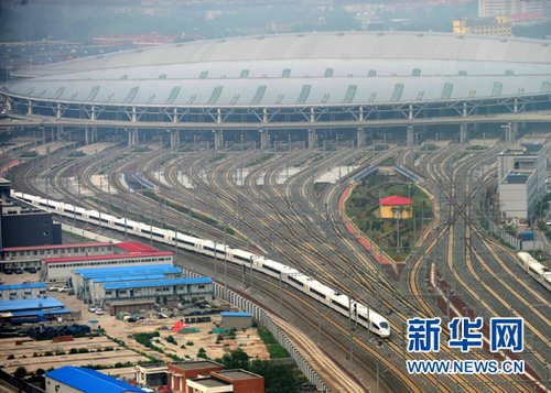 铁道部驳斥日媒：中国高铁绝不是盗版新干线