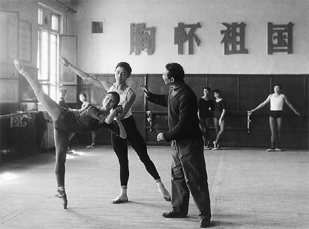 叛逃者 李存信:毛泽东最后的舞者