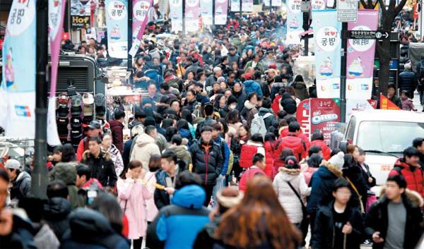 韩媒警告:在韩旅行需谨慎 路边摊专宰中国游客