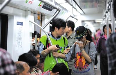 北京地铁禁食条款有望恢复入法 最高可罚1000元