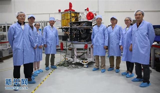“墨子号”量子卫星与地面站通信试验照片公布
