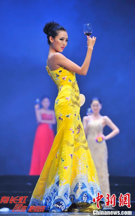高清：实拍2012世界旅游文化小姐中国总决赛图片