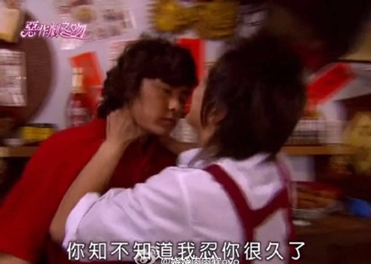 新闻哥吐槽:14岁少女重返火场救爸爸 致全身79%烧伤:我要进去找爸爸 感人! 新闻哥吐槽:14岁少女重返火场救爸爸 致全身79%烧伤:我要进去找爸爸 感人!图片