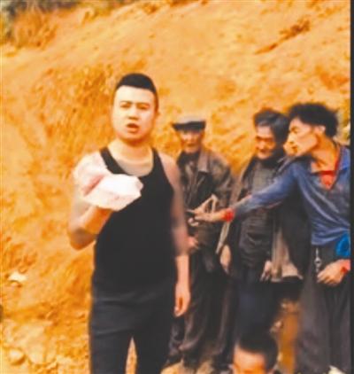 内讧击穿直播“伪慈善”:主播道歉、喝消毒液