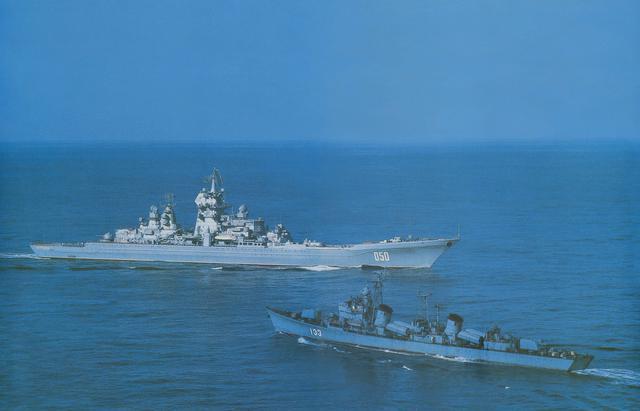 千吨战万吨：中国海军曾三次截击苏联航空母舰