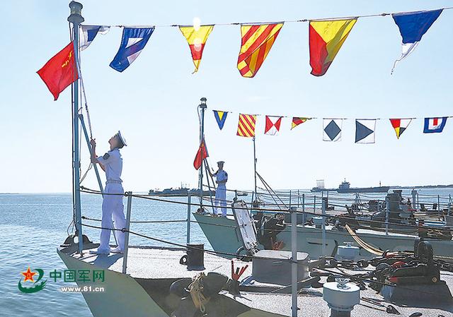 南海舰队3艘猎潜艇退役 累计航程90万海里