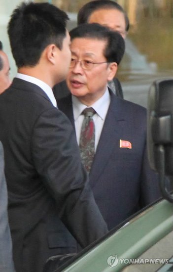 张成泽图片