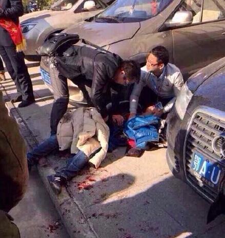 回音壁:拾荒者买钻戒,穷人也有浪漫