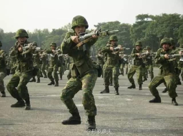 刺刀比手枪好用：解放军恢复中断二十多年的刺杀训练