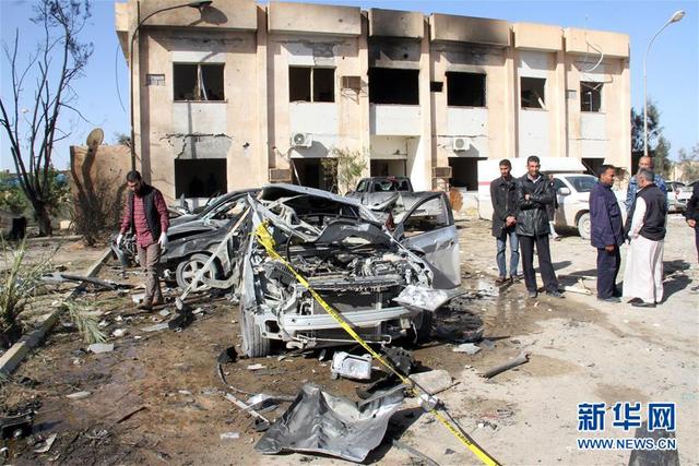 利比亚军营爆炸致70人死亡 IS分支宣布负责
