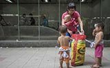 没有腿的性感内衣模特