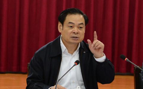 gdp书记_周六特辑NO.4 达康书记别低头,GDP会掉(3)