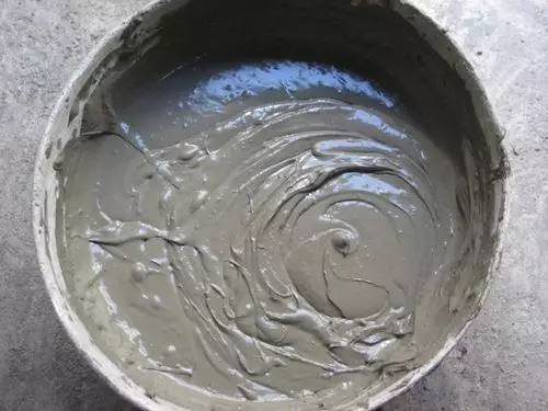 水泥操作技法大揭秘:水泥浆比例正确