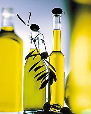 金龙鱼食用油_人均食用油(2)