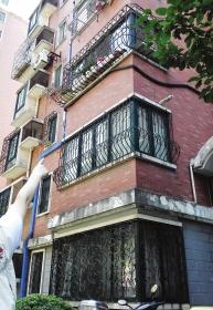 政府奖套房引来牢狱之祸