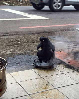 ����ƣ�ͼ�ʻ��ײ���������Ӱ��䶥���ƿ�����������·���