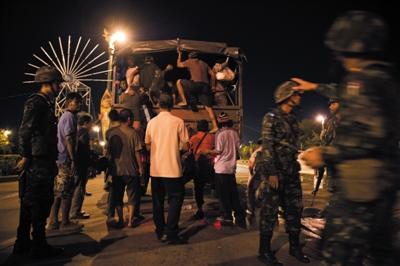 泰国陆军司令发动军事政变 前总理英拉下落不明