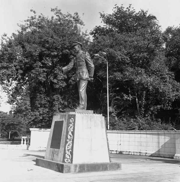 昂山素季：“缅甸玫瑰”是怎样绽放的？