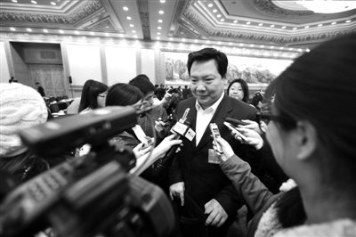 人大校长:学生所议论的微博热点我都知道