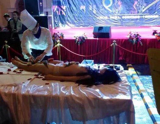 回音壁:福建公务员委屈晒工资 你敢么?