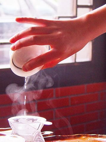 养生:<em>林妹妹</em>喝玫瑰茶 8种体质的夏季花茶食疗