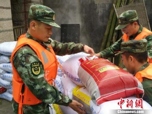 台风尼伯特9日登陆福建 今年首个海浪红警发布